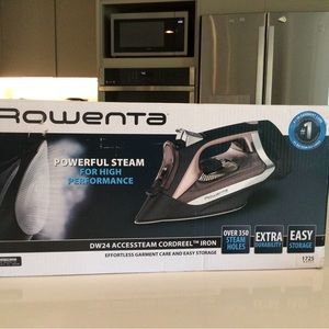 Rowenta DW 24 Access Steam Iron New in Box